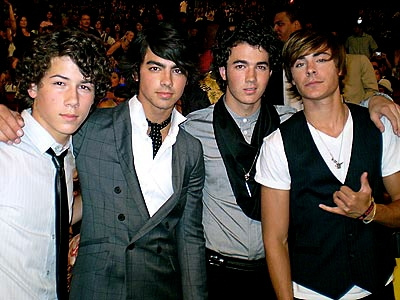 joe-nick-kevin-zac